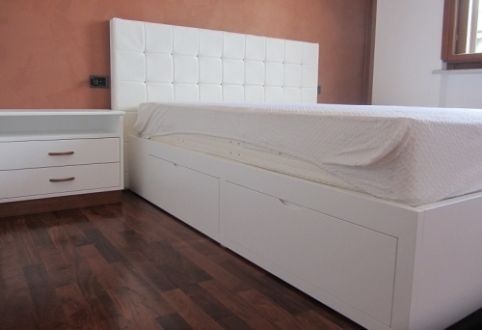 MOBILI CAMERA DA LETTO SU MISURA