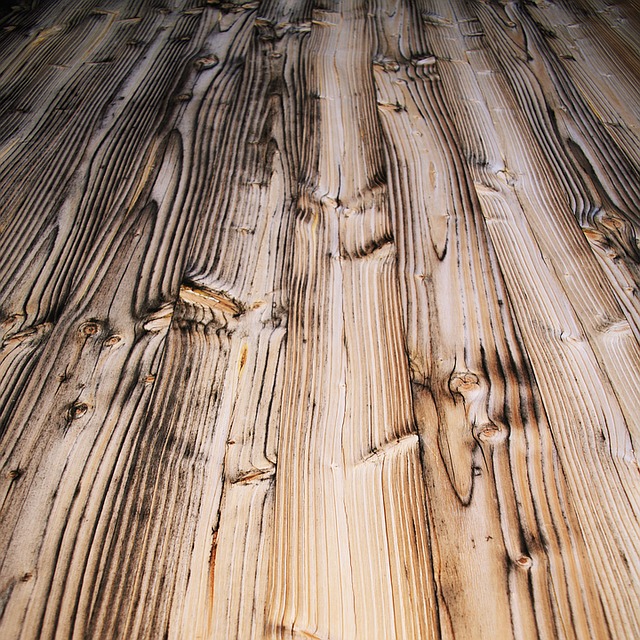 RIPARARE MOBILE ROVINATO IN LEGNO