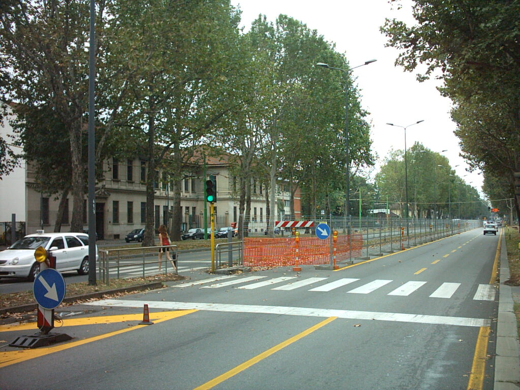 falegnameria artigiana a milano in viale 20124 ZARA
